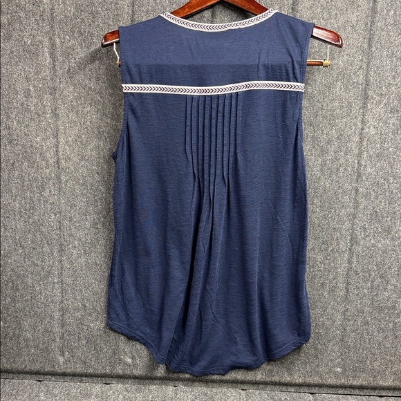 Style & Co. Navy Sleeveless Blouse with Embroidery - Picture 3 of 6